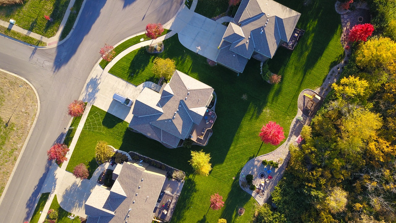 An aerial shot of houses representing a vendor who sought to be relived of liability for misrepresentation due to a purchaser's inspection of the property