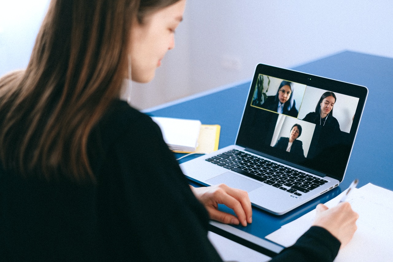 A video conference, representing virtual witnessing of Wills and Powers of Attorney in Ontario