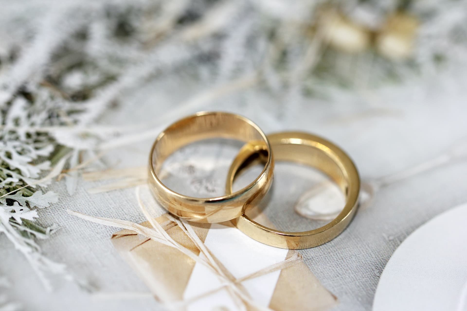 Wedding rings representing changes to the succession law reform act affecting married and separated spouses