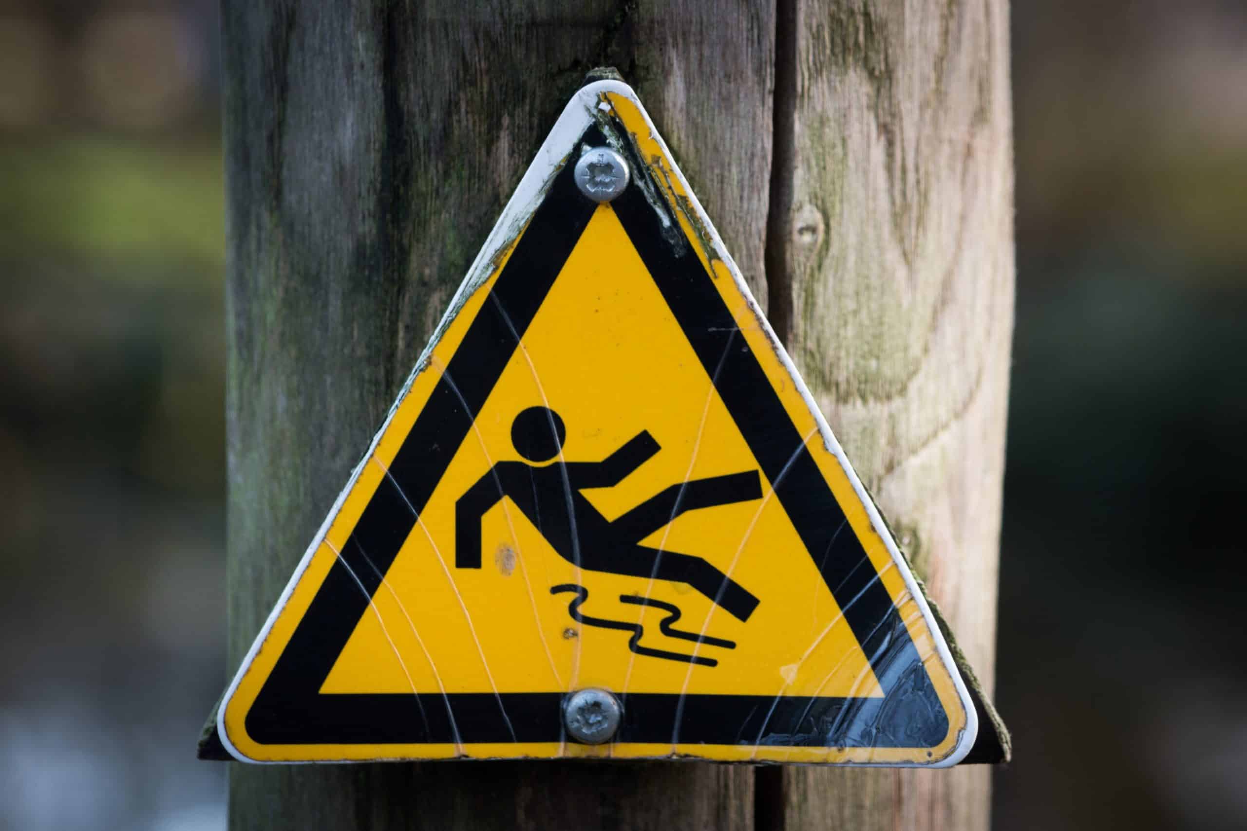 yellow slip and fall sign